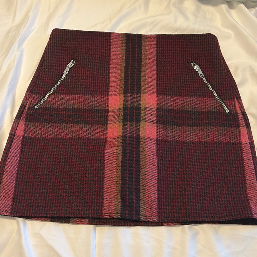 Gap size 2 skirt